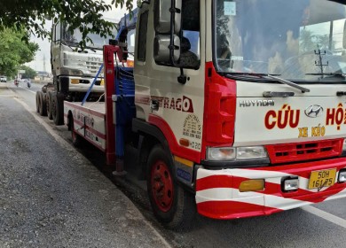 Những lưu ý khi đưa xe ô tô lên xe cứu hộ